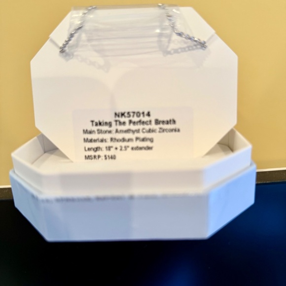 BOMB PARTY ORIGINAL NECKLACE - Picture 3 of 3